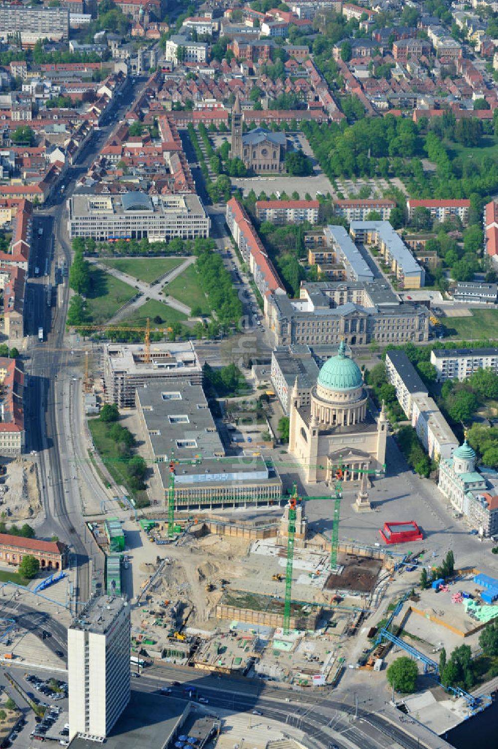 Potsdam aus der Vogelperspektive: Baustelle des Potsdamer Stadtschlosses / Neuer Landtag