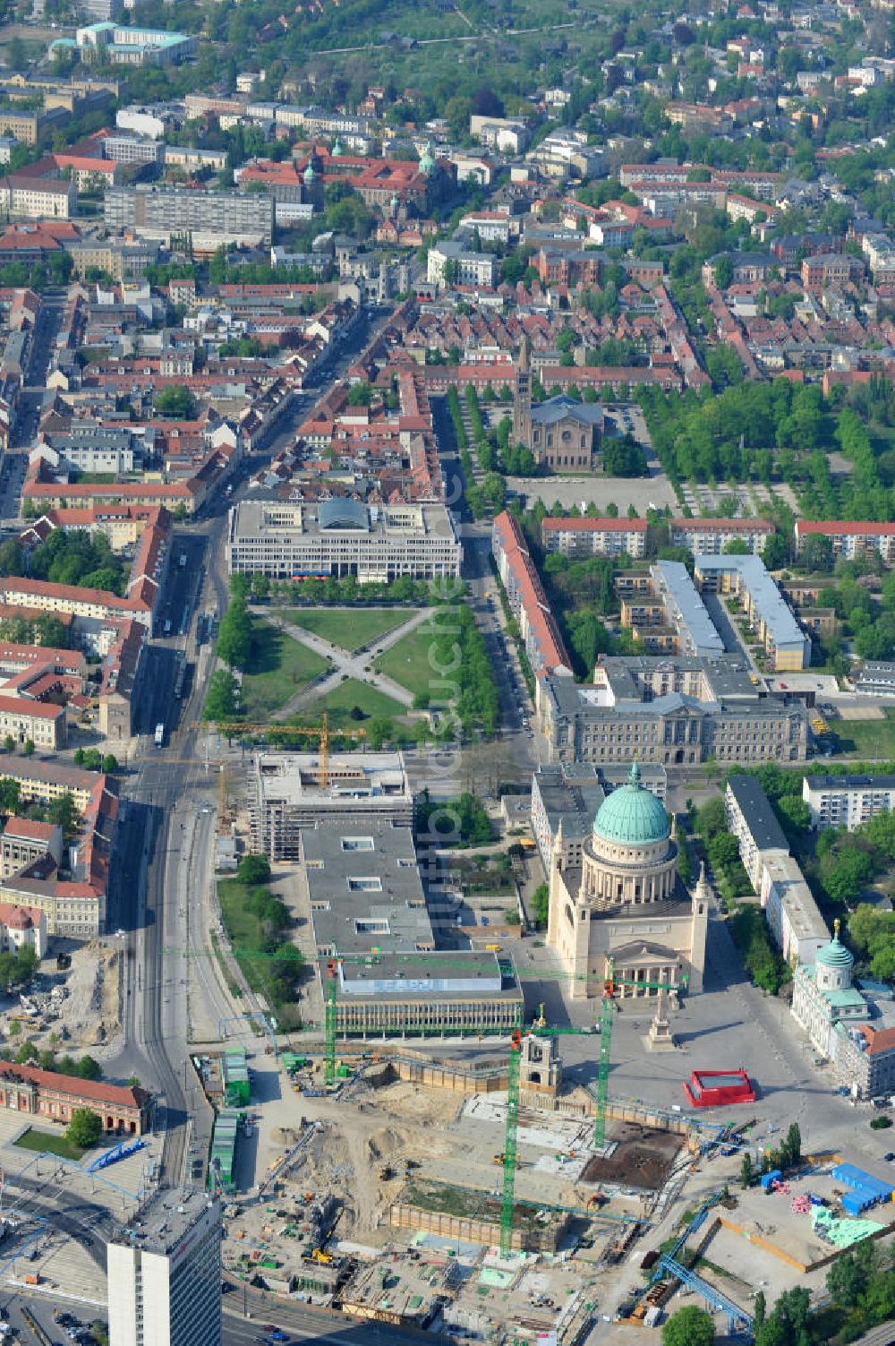 Luftaufnahme Potsdam - Baustelle des Potsdamer Stadtschlosses / Neuer Landtag