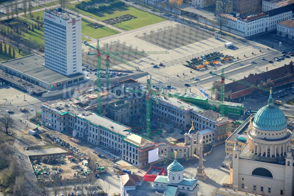 Potsdam aus der Vogelperspektive: Baustelle des Potsdamer Stadtschlosses / Neuer Landtag