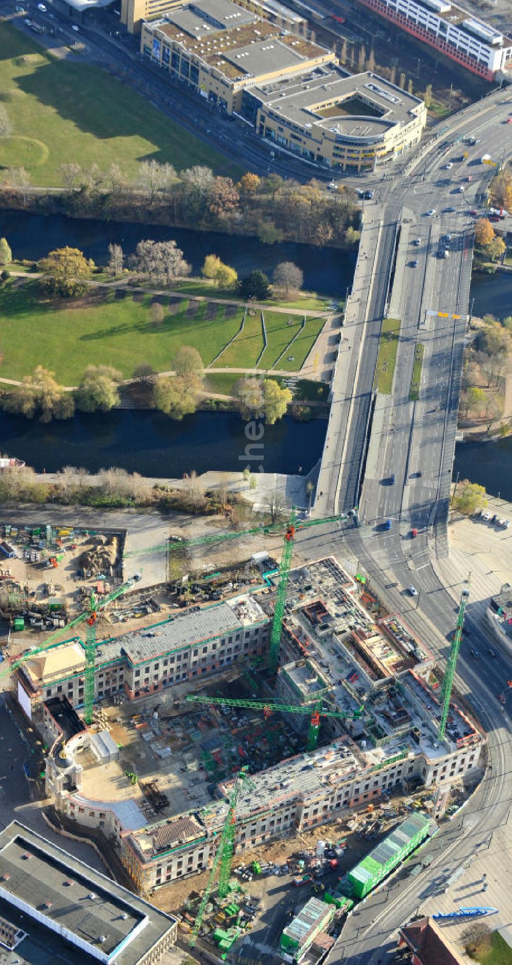 Potsdam aus der Vogelperspektive: Baustelle des Potsdamer Stadtschlosses / Neuer Landtag