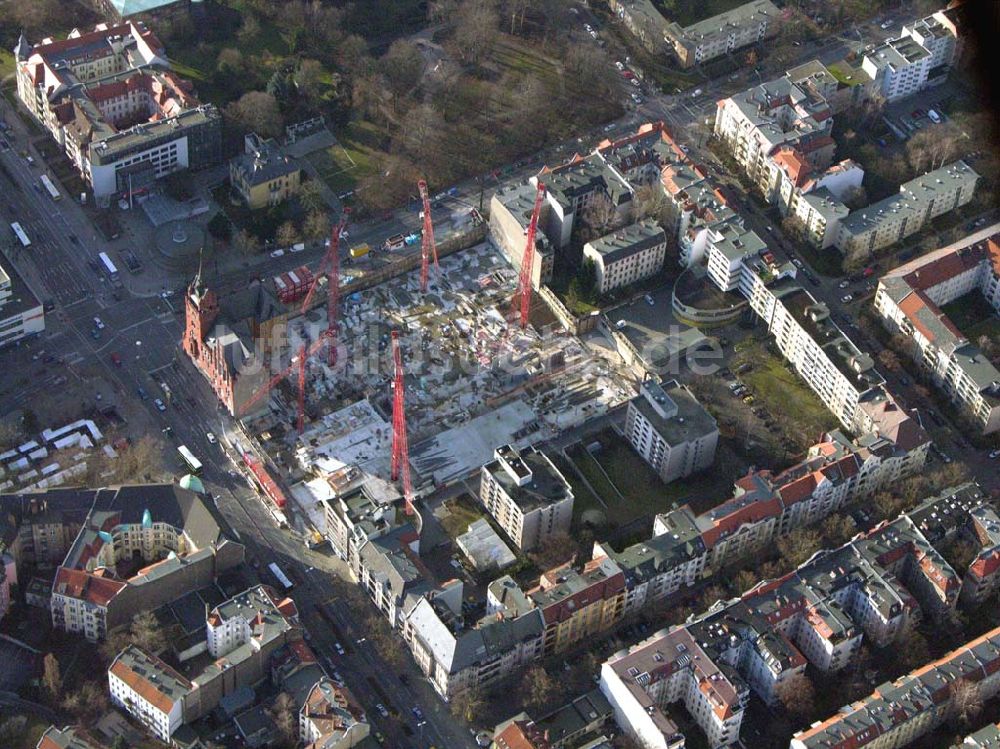 Luftaufnahme Berlin - Steglitz - Baustelle am Rathaus Steglitz Bau eines Büro- und Wohnhauses