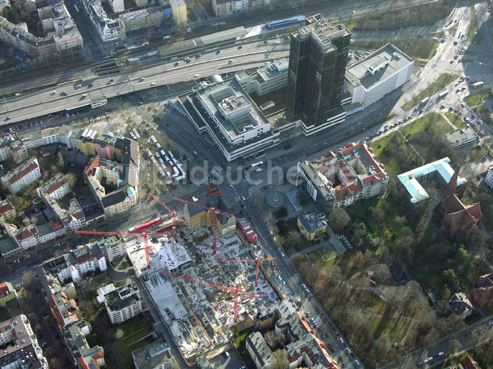 Luftbild Berlin - Steglitz - Baustelle am Rathaus Steglitz Bau eines Büro- und Wohnhauses