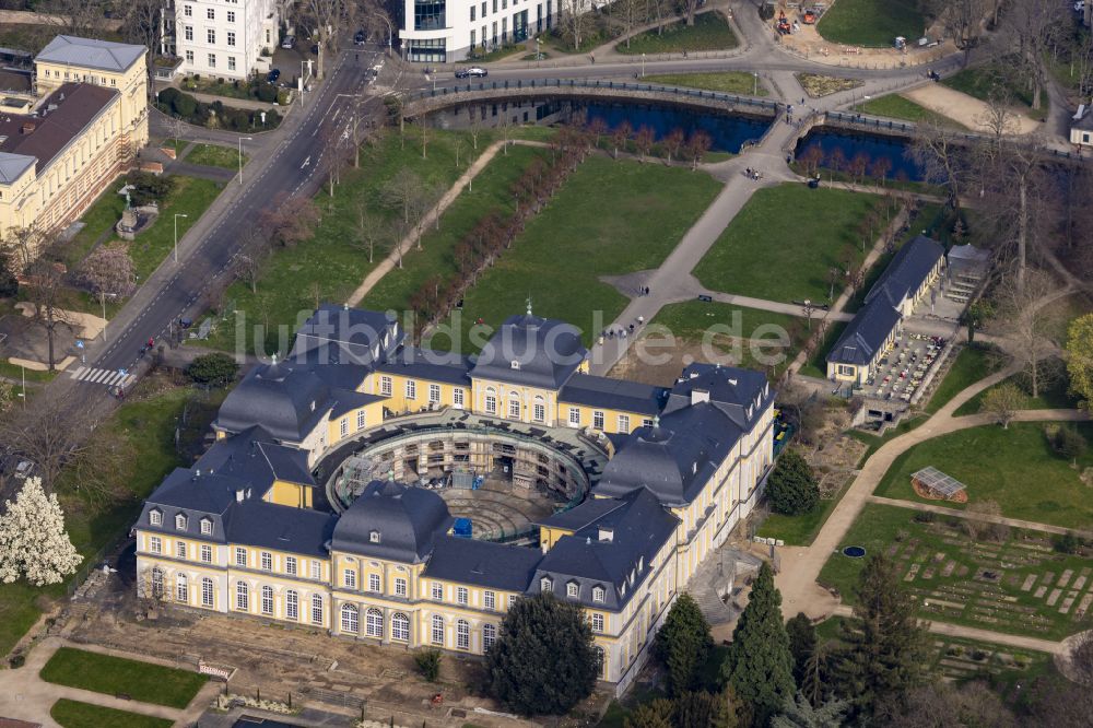 Luftbild Bonn - Baustelle mit Rekonstruktions- und Sanierungsarbeiten am Palais des Schloss Poppelsdorfer Schloss im Ortsteil Poppelsdorf in Bonn im Bundesland Nordrhein-Westfalen, Deutschland