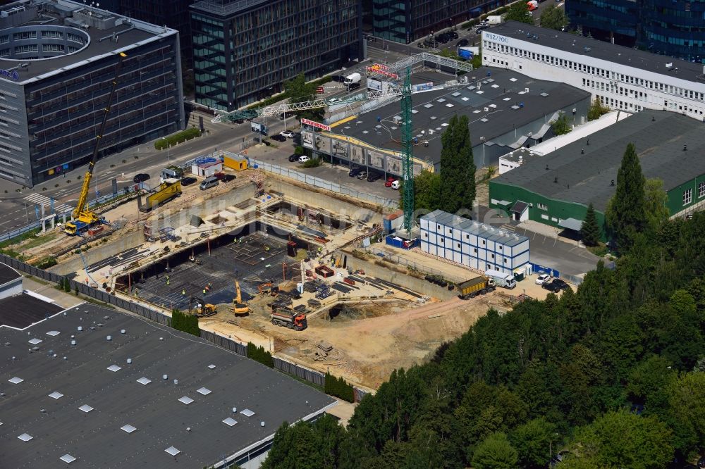 Warschau von oben - Baustelle an der Rodziny Hiszpa?skich im Bezirk Mokotow in Warschau in Polen