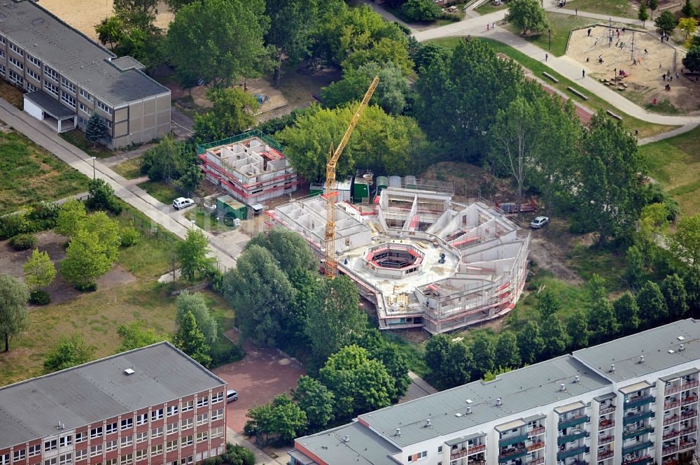 Luftaufnahme Berlin - Baustelle und Rohbau in Berlin Hellersdorf