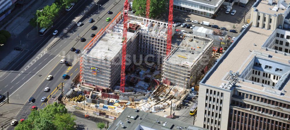 Luftaufnahme Berlin - Baustelle / Rohbau des vom Berliner Architekturbüro Collignon entworfenen ALEXANDER PARKSIDE in Berlin - Mitte