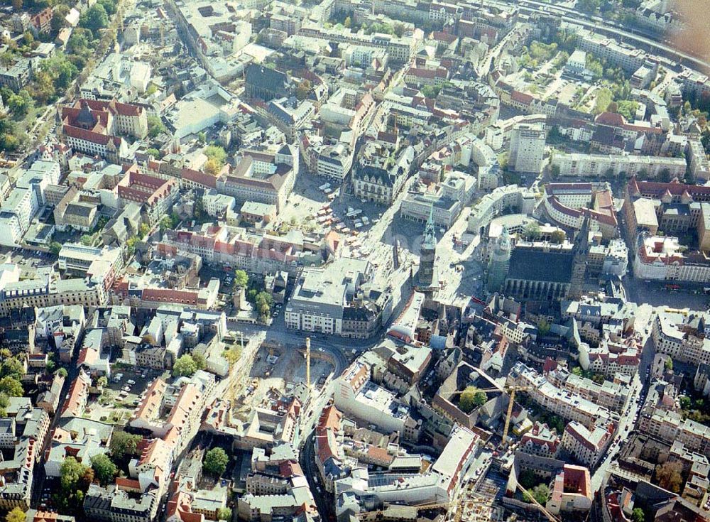 Luftaufnahme Halle / Saale - Baustelle des Rolltreppenkaufhauses am Stadtzentrum der Altstadt von Halle an der Saale / Sachsen-Anhalt.