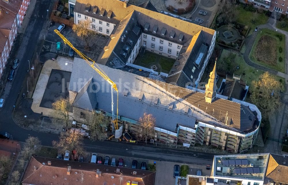 Luftbild Hamm - Baustelle zu Sanierungs- und Umbauarbeiten am Kirchengebäude St. Agnes Kirche an der Brüderstraße - Franziskanerstraße in Hamm im Bundesland Nordrhein-Westfalen, Deutschland