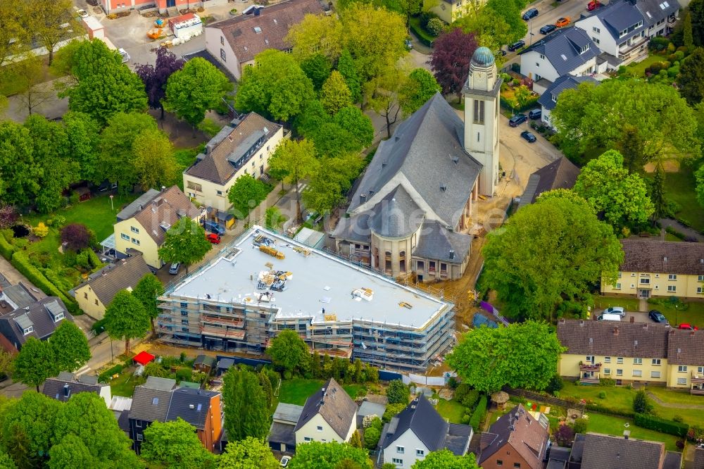 Luftaufnahme Essen - Baustelle zu Sanierungs- und Umbauarbeiten am Kirchengebäude St. Marienkirche für neue Wohnungen an der Buschstraße im Ortsteil Steele in Essen im Bundesland Nordrhein-Westfalen, Deutschland