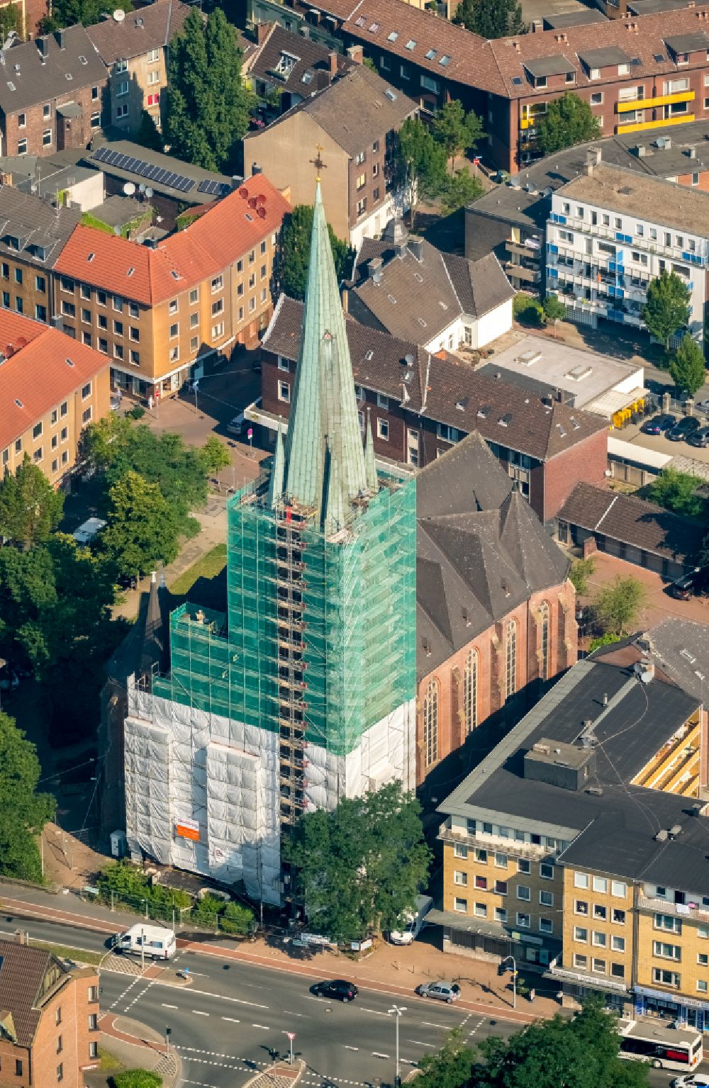 Luftbild Oberhausen - Baustelle zu Sanierungs- und Umbauarbeiten am Kirchengebäude St. Pankratius in Oberhausen im Bundesland Nordrhein-Westfalen, Deutschland