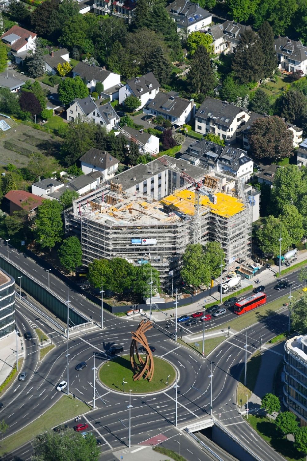 Luftbild Bonn - Baustelle für Sanierungsarbeiten am Bürogebäude des Geschäftshauses der ehemaligen Landeszentralbank in Bonn im Bundesland Nordrhein-Westfalen, Deutschland