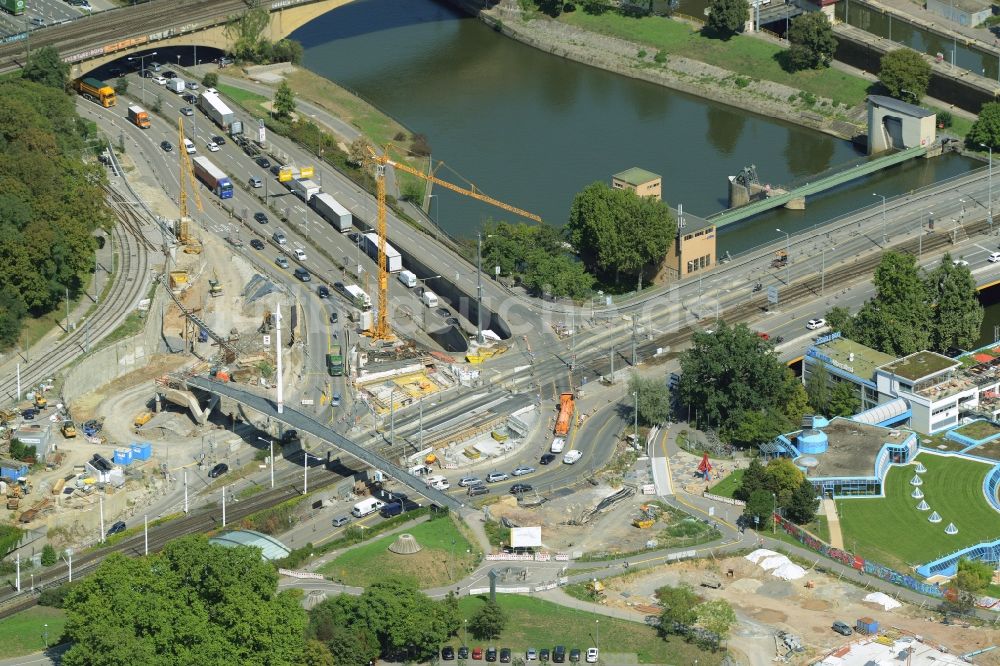 Luftbild Stuttgart - Baustelle zu Sanierungsarbeiten am Straßen- Brückenbauwerk König-Karls-Brücke in Stuttgart im Bundesland Baden-Württemberg