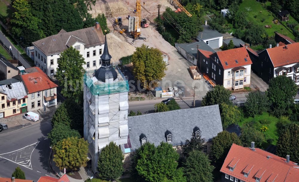 Friedrichroda von oben - Baustelle an der Sankt Blasius Kirche in Friedrichroda in Thüringen