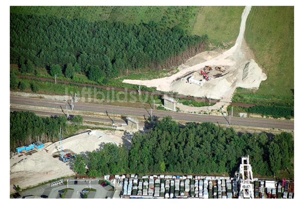 Luftbild Ludwigsfelde/ Genshagener Heide (Brandenburg) - Baustelle Schienenübergang der Anhalter Bahn - Ludwigsfelde (Brandenburg)