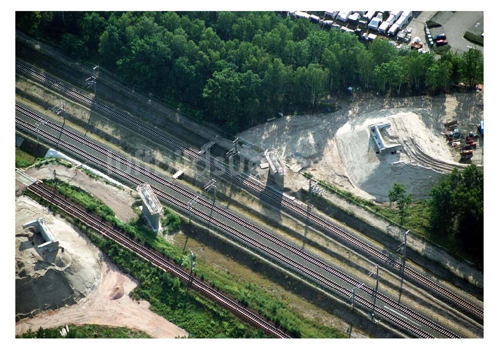 Luftaufnahme Ludwigsfelde/ Genshagener Heide (Brandenburg) - Baustelle Schienenübergang der Anhalter Bahn - Ludwigsfelde (Brandenburg)