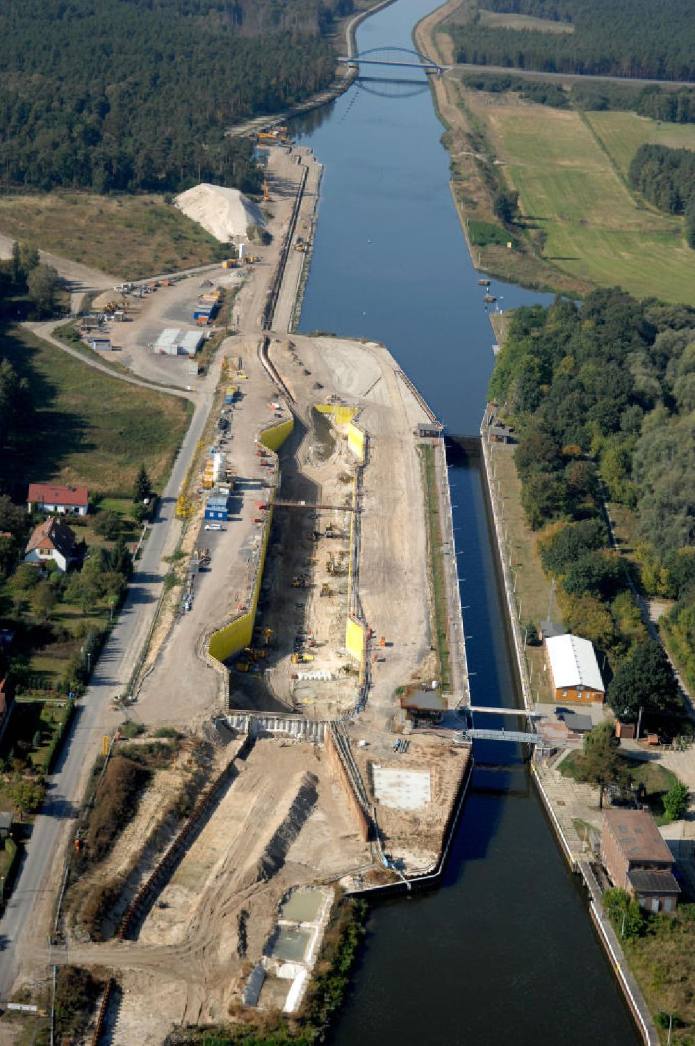 Wusterwitz von oben - Baustelle der 2. Schleuse Wusterwitz