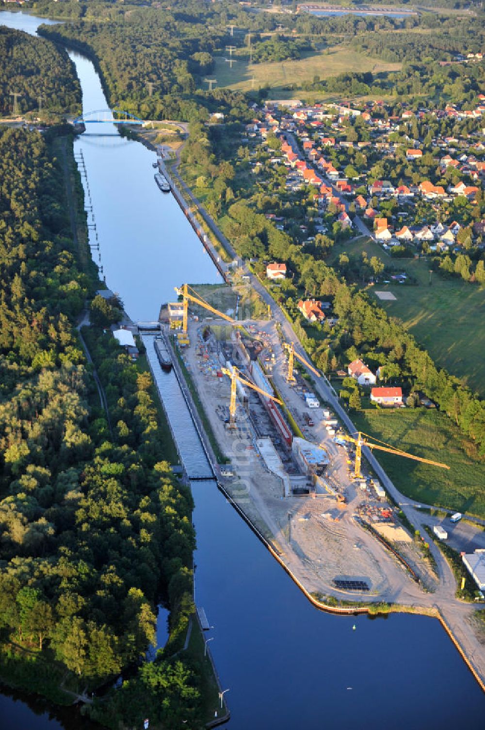 Wusterwitz von oben - Baustelle der 2. Schleuse Wusterwitz am Elbe-Havel-Kanal