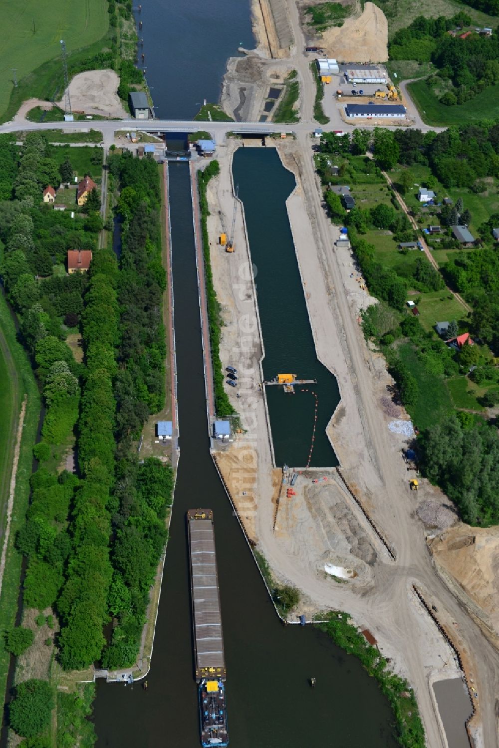 Luftaufnahme Zerben - Baustelle Schleuse Zerben und Zerbener Brücke am Elbe-Havel-Kanal im Bundesland Sachsen-Anhalt