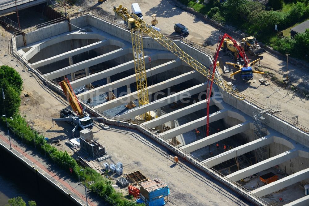 Zerben, Elbe-Parey aus der Vogelperspektive: Baustelle Schleuse Zerben und Zerbener Brücke am Elbe-Havel-Kanal im Bundesland Sachsen-Anhalt