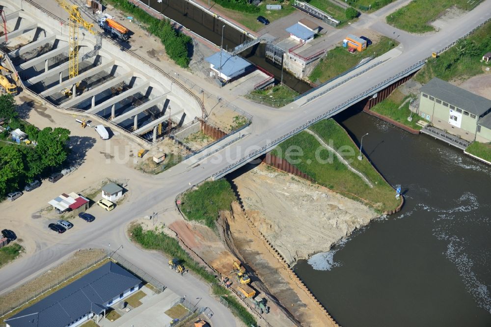 Zerben, Elbe-Parey aus der Vogelperspektive: Baustelle Schleuse Zerben und Zerbener Brücke am Elbe-Havel-Kanal im Bundesland Sachsen-Anhalt