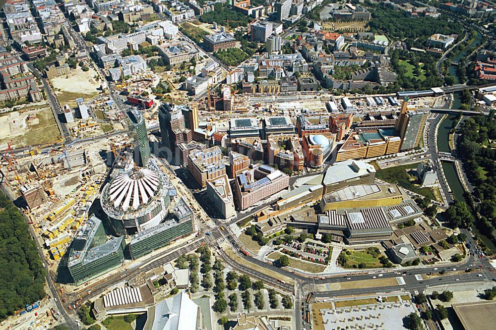 Berlin Mitte von oben - Baustelle des Sony - Center am Potsdamer Platz in Berlin-Mitte