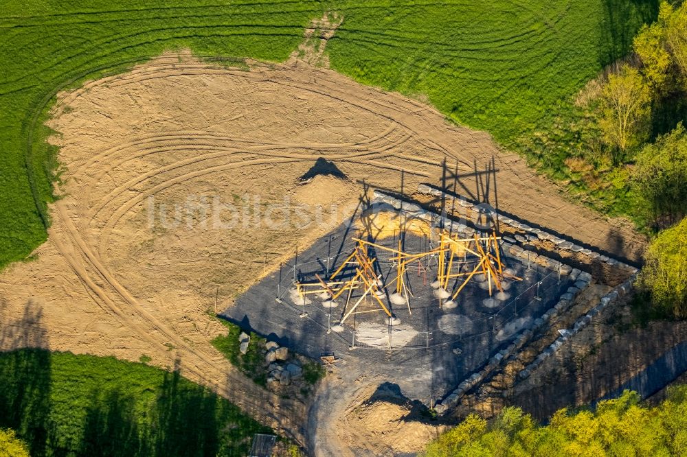 Hamm aus der Vogelperspektive: Baustelle eines Spielplatz mit Klettergerüst im Stadtbezirk Bockum-Hövel in Hamm im Bundesland Nordrhein-Westfalen