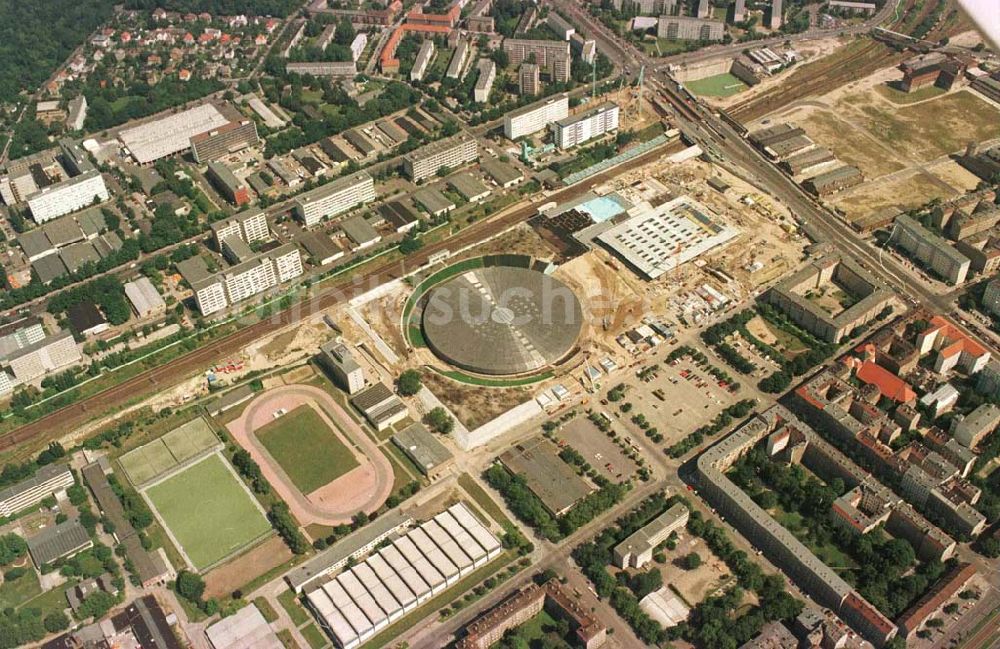 Luftbild Berlin - Friedrichshain - Baustelle Sportkomplex an der Landsberger Allee (OSB SSB GmbH).