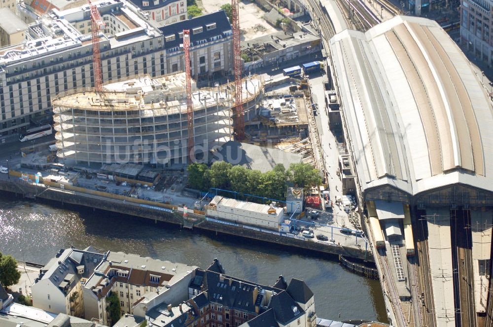 Berlin aus der Vogelperspektive: Baustelle am Spreedreieck in Berlin