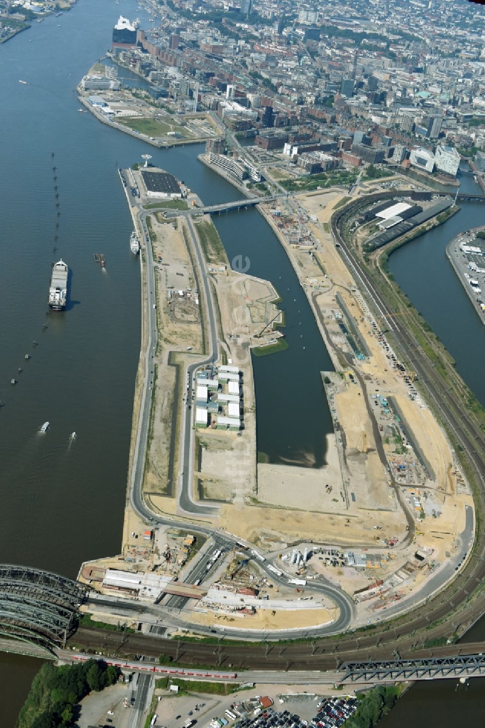 Hamburg aus der Vogelperspektive: Baustelle des Stadtentwicklungsgebietes Baakenhafen an der Elbe in Hamburg