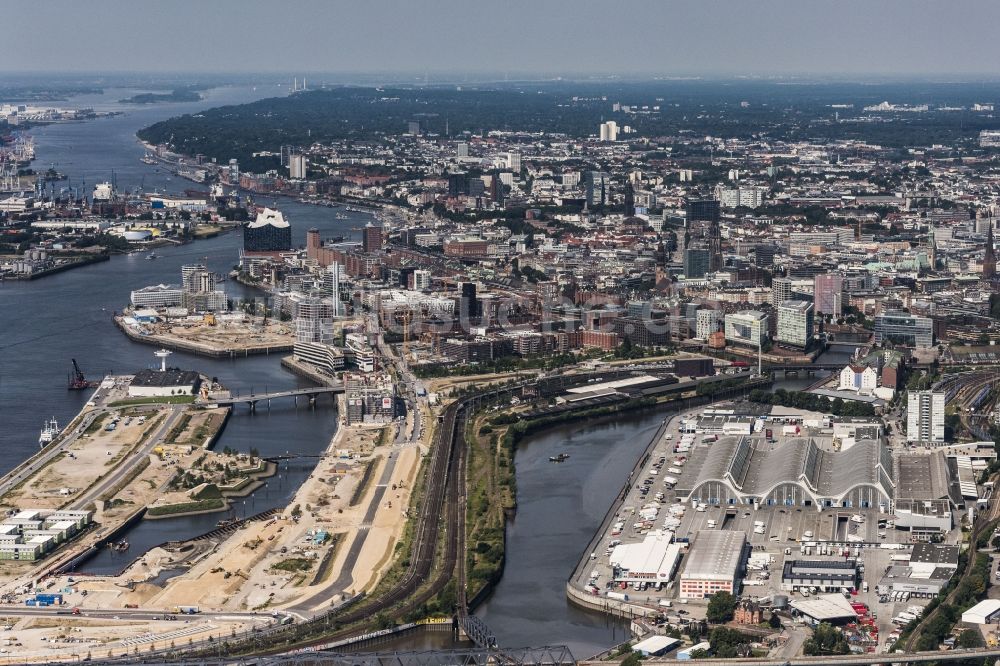 Luftaufnahme Hamburg - Baustelle des Stadtentwicklungsgebietes Baakenhafen an der Elbe in Hamburg