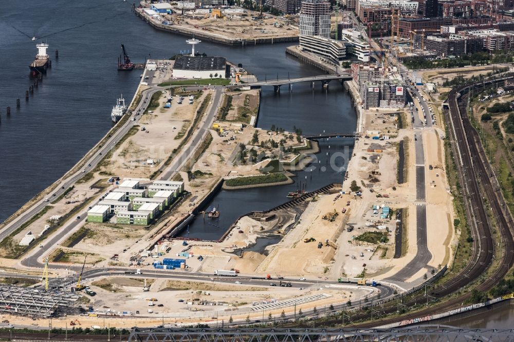 Hamburg von oben - Baustelle des Stadtentwicklungsgebietes Baakenhafen an der Elbe in Hamburg