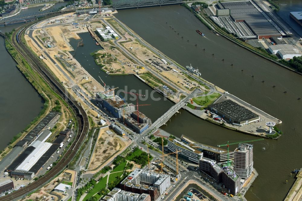 Hamburg aus der Vogelperspektive: Baustelle des Stadtentwicklungsgebietes Baakenhafen an der Elbe in Hamburg