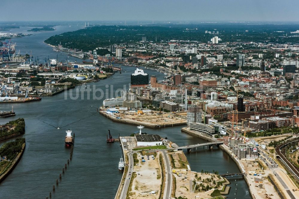 Hamburg aus der Vogelperspektive: Baustelle des Stadtentwicklungsgebietes Baakenhafen an der Elbe in Hamburg