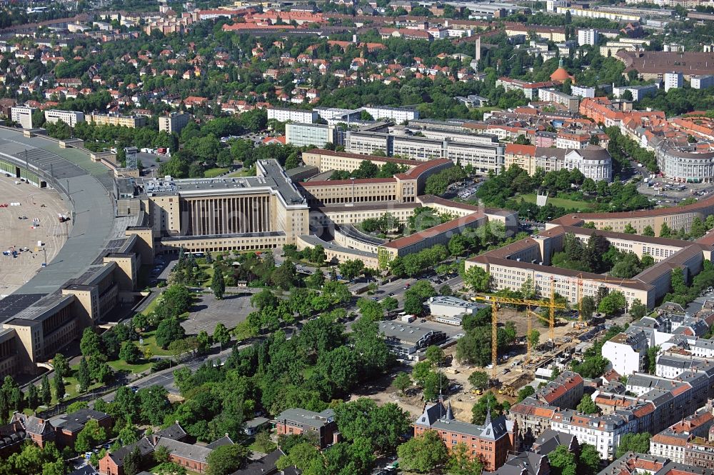 Berlin von oben - Baustelle des Stadtquartiers Friesenstraße im Bundesland Berlin