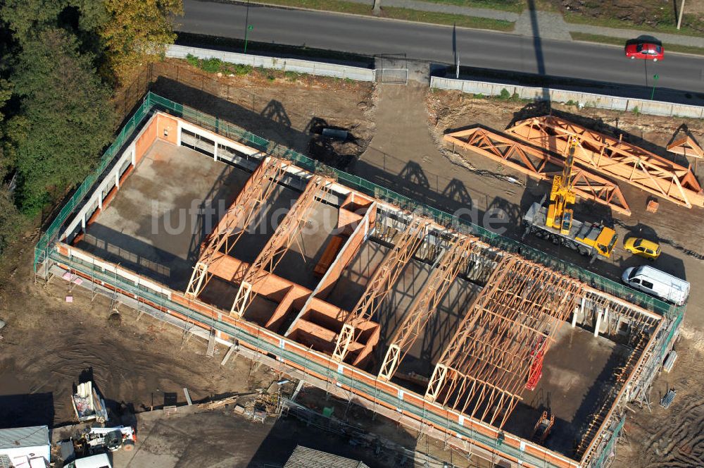 Werneuchen von oben - Baustelle Supermarkt / Einzelhandelsgeschäft in Werneuchen