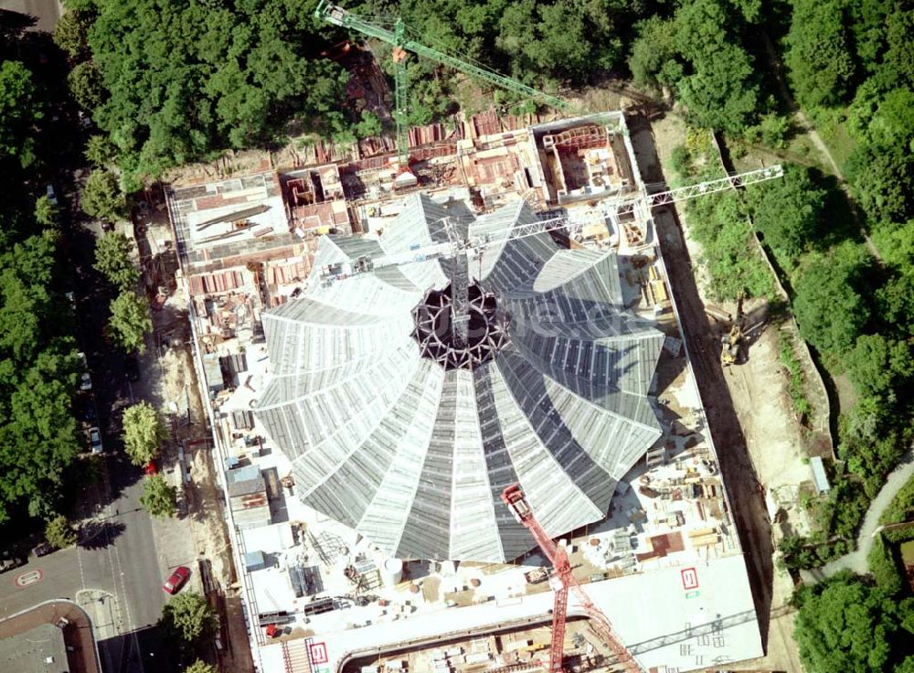 Berlin - Kreuzberg aus der Vogelperspektive: Baustelle des Tempodroms an Anhalter Bahnhof in Berlin - Kreuzberg.