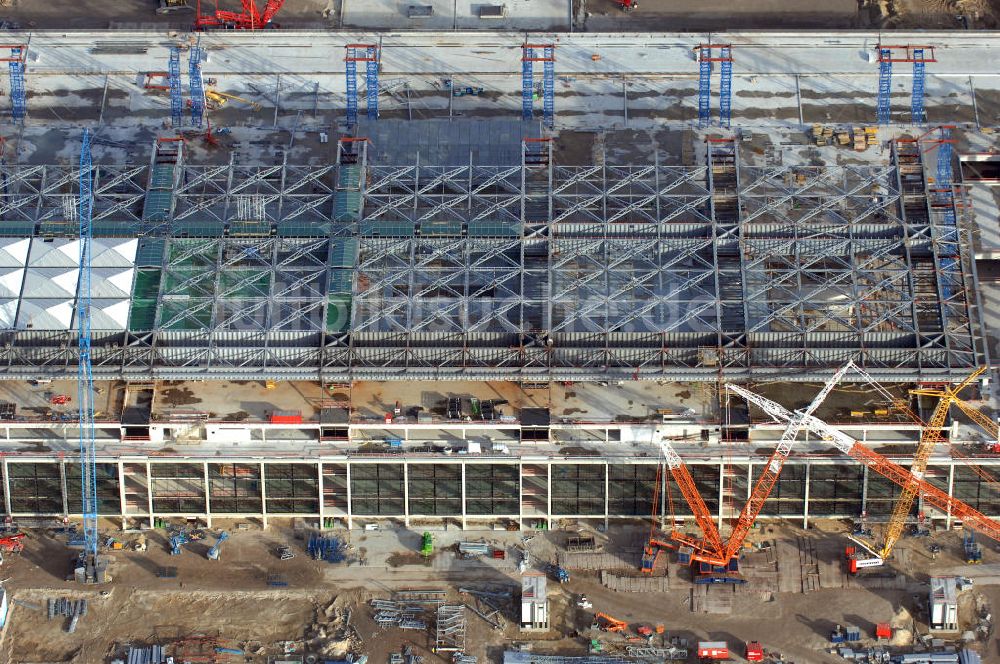 Luftbild Schönefeld - Baustelle Terminal und Bahnhof BBI (SXF) Flughafen Berlin-Schönefeld