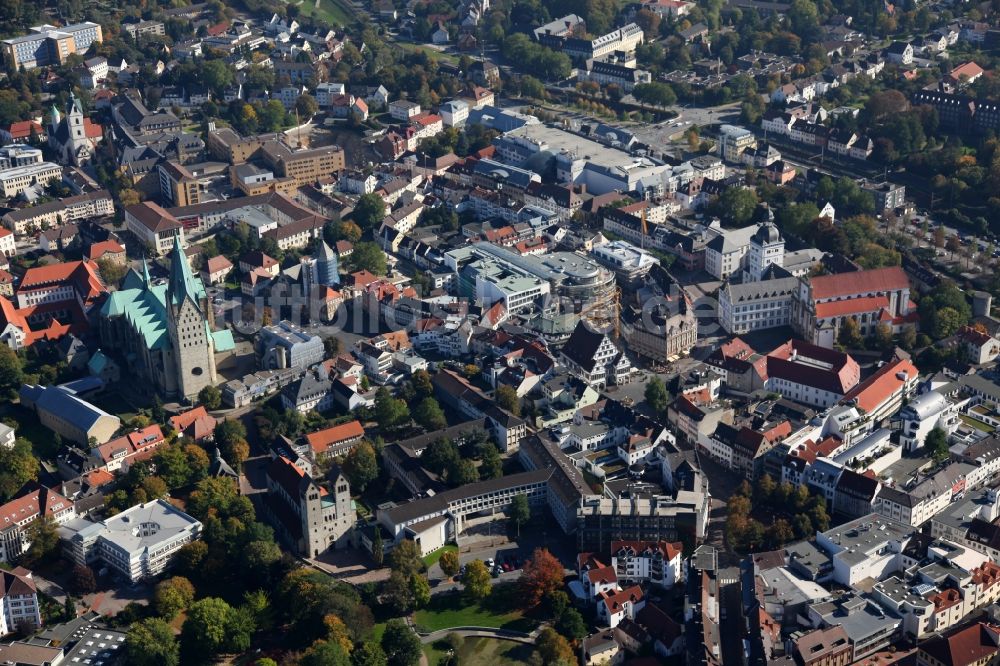 Paderborn aus der Vogelperspektive: Baustelle des Theaters im Stadtzentrum in Paderborn im Bundesland Nordrhein-Westfalen