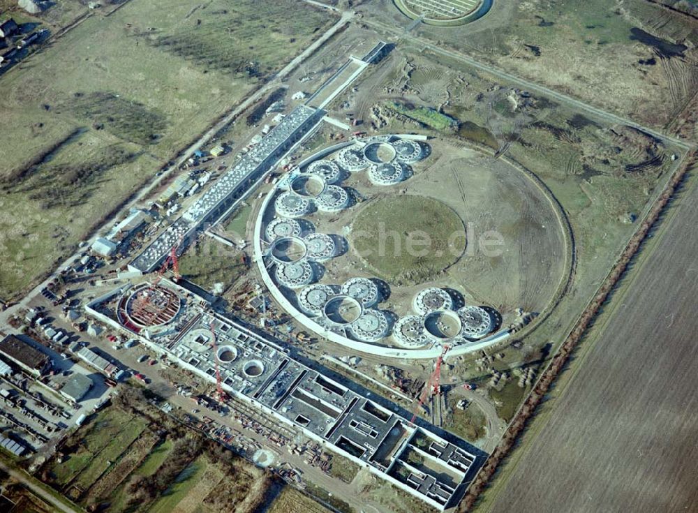 Berlin - Hohenschönhausen aus der Vogelperspektive: Baustelle des Tierheimes Falkenberg an der Dorfstraße / Ahrensfelder Chaussee in Falkenberg (Berlin - Hohenschönhausen).