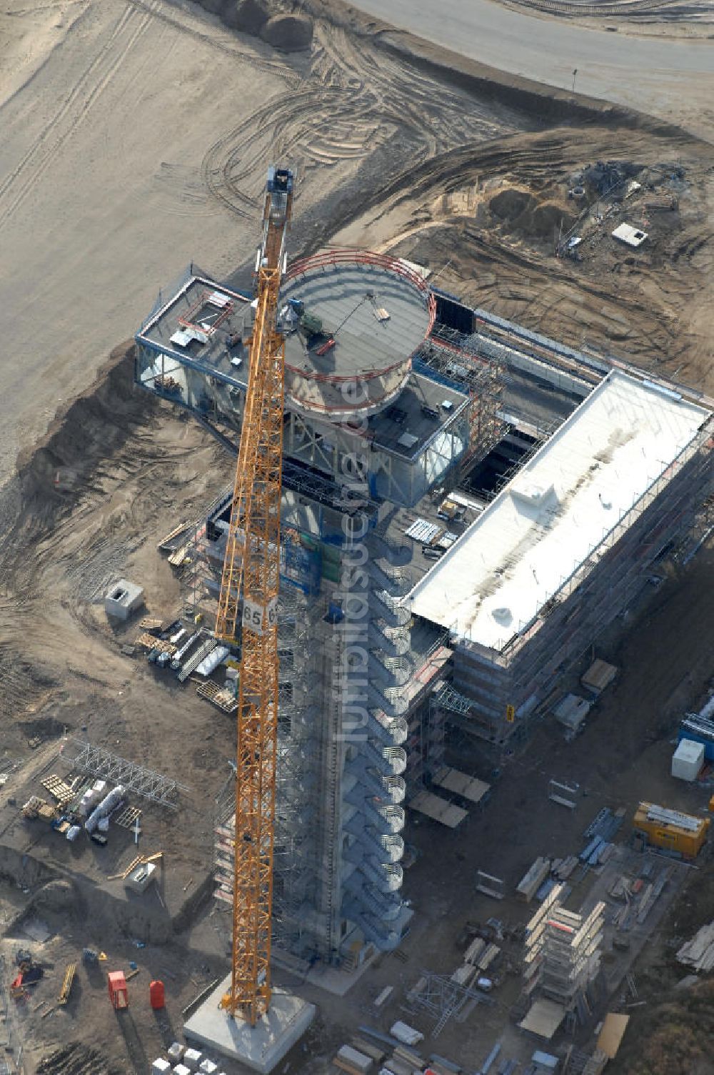 Luftbild Schönefeld - Baustelle Tower auf der Großbaustelle BBI (SXF) Flughafen Berlin - Schönefeld