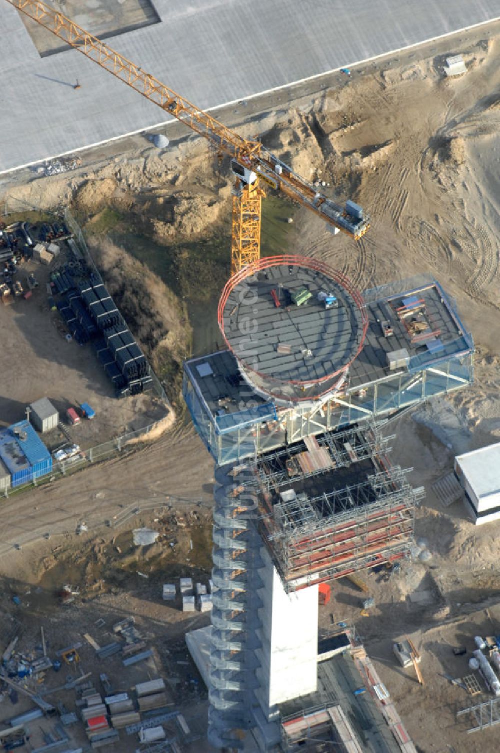 Luftbild Schönefeld - Baustelle Tower auf der Großbaustelle BBI (SXF) Flughafen Berlin - Schönefeld