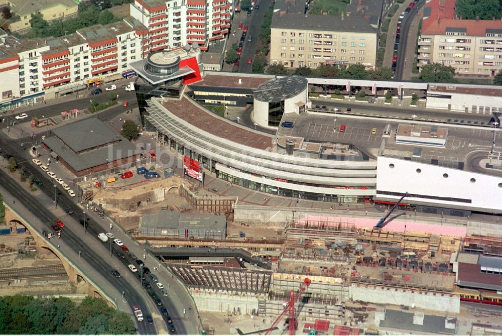 Luftbild Berlin - Baustelle Tunnelbahnhof Gesundbrunnen in Berlin- Wedding 