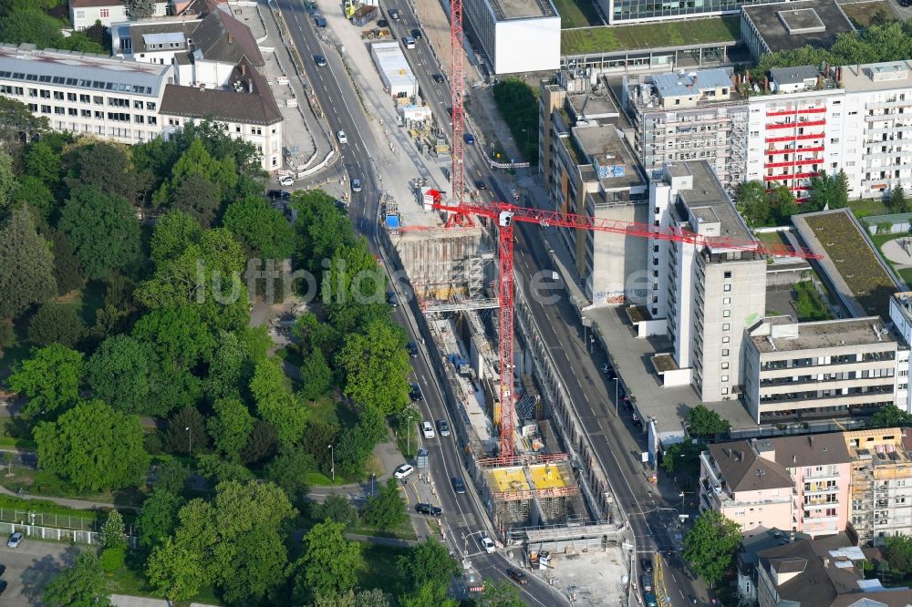 Luftaufnahme Karlsruhe - Baustelle mit Tunnelführungsarbeiten für die Streckenführung und den Verlauf der Kriegsstraße in Karlsruhe im Bundesland Baden-Württemberg, Deutschland