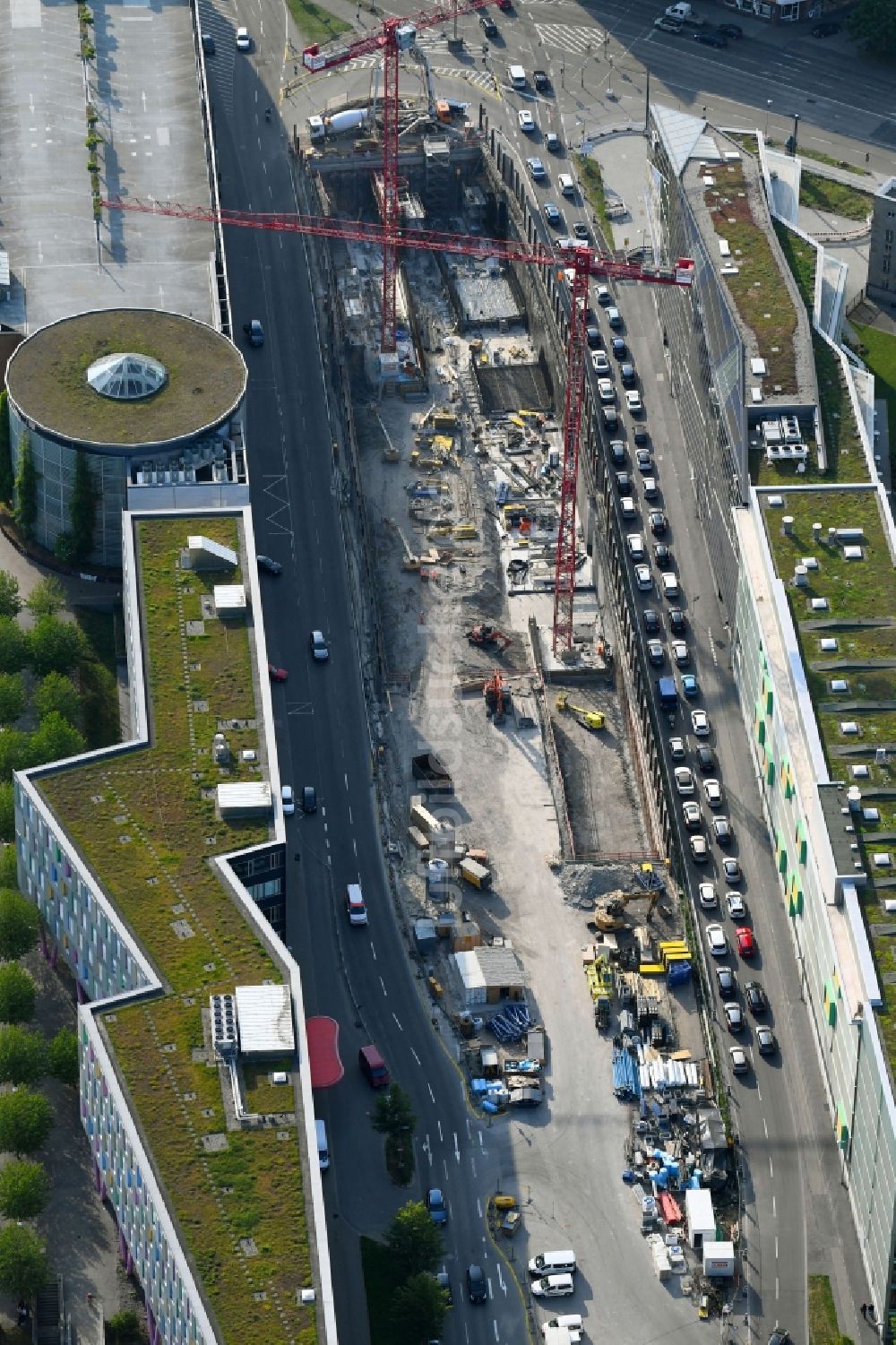 Karlsruhe von oben - Baustelle mit Tunnelführungsarbeiten für die Streckenführung und den Verlauf der Ludwig-Erhard-Allee in Karlsruhe im Bundesland Baden-Württemberg, Deutschland