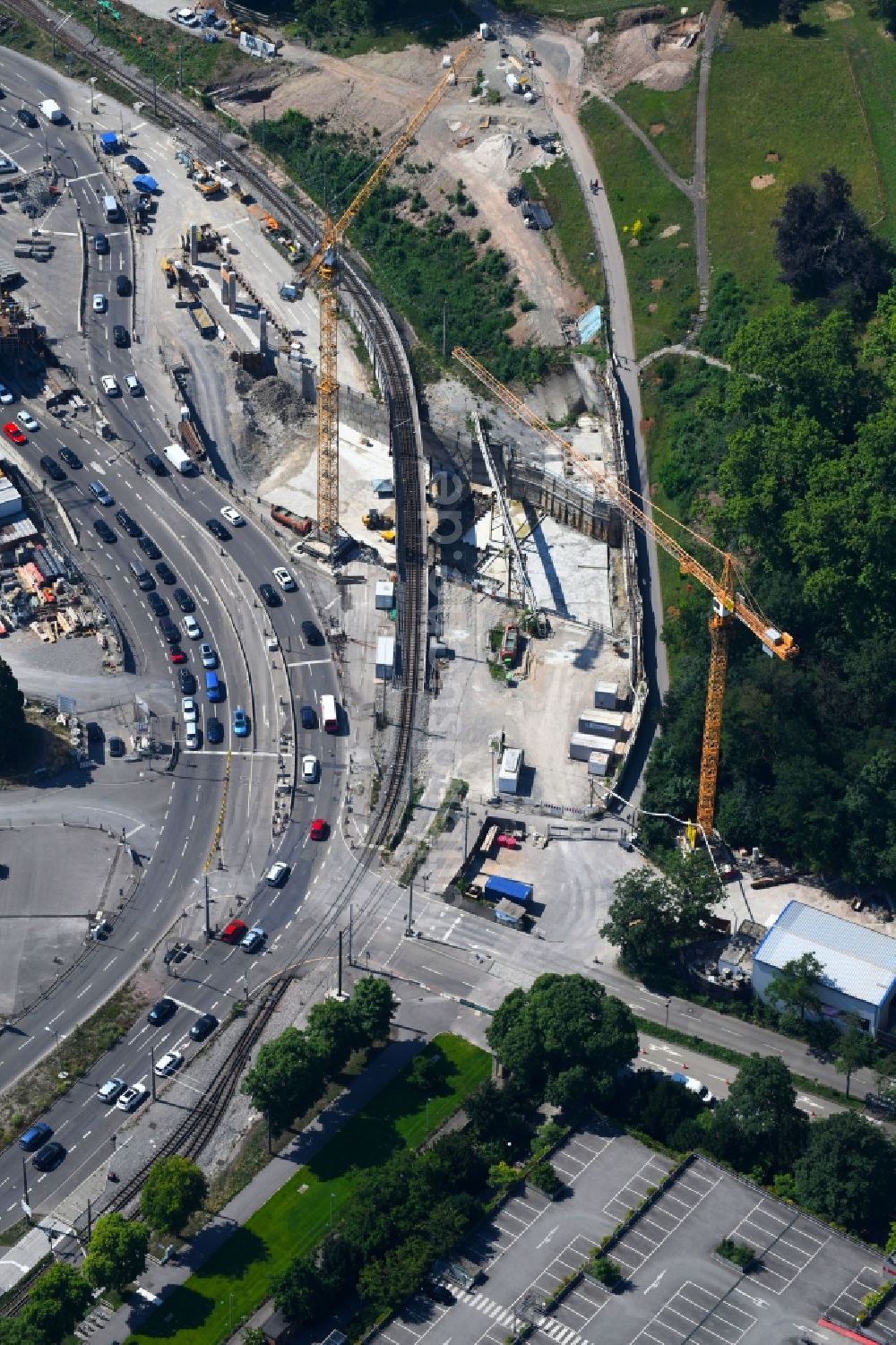 Luftaufnahme Stuttgart - Baustelle mit Tunnelführungsarbeiten für die Streckenführung und den Verlauf des B10-Rosensteintunnel in Stuttgart im Bundesland Baden-Württemberg, Deutschland