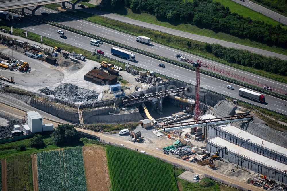 Luftaufnahme Stuttgart - Baustelle mit Tunnelführungsarbeiten am Verlauf des Flughafentunnel in Stuttgart im Bundesland Baden-Württemberg, Deutschland