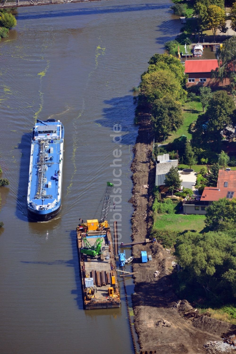 Genthin von oben - Baustelle am Ufer des Elbe-Havel-Kanal in Genthin im Bundesland Sachsen-Anhalt