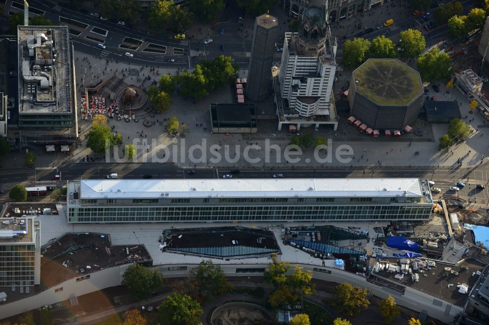 Luftaufnahme Berlin - Baustelle des Umbaus des Gebäudeensembles Bikinihaus in der Budapester Straße im Bezirk Charlottenburg in Berlin