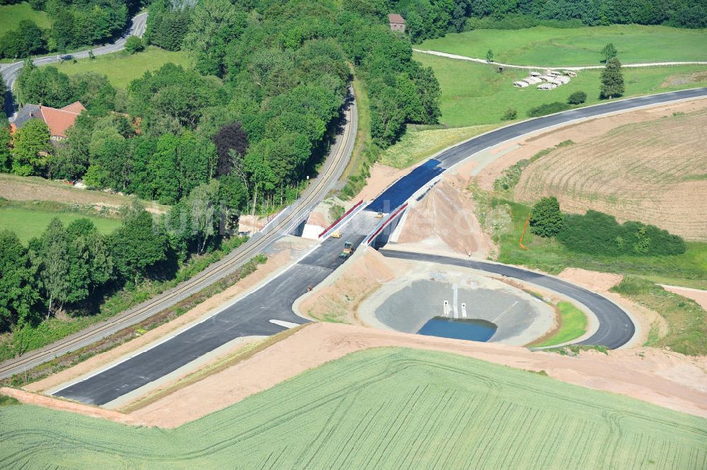 Uslar aus der Vogelperspektive: Baustelle Umgehungsstraße B241 mit Talbrücke Volpriehausen nahe Uslar in Niedersachsen