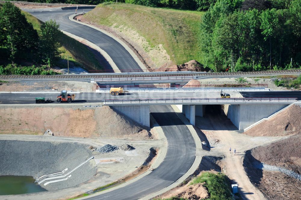 Uslar aus der Vogelperspektive: Baustelle Umgehungsstraße B241 mit Talbrücke Volpriehausen nahe Uslar in Niedersachsen